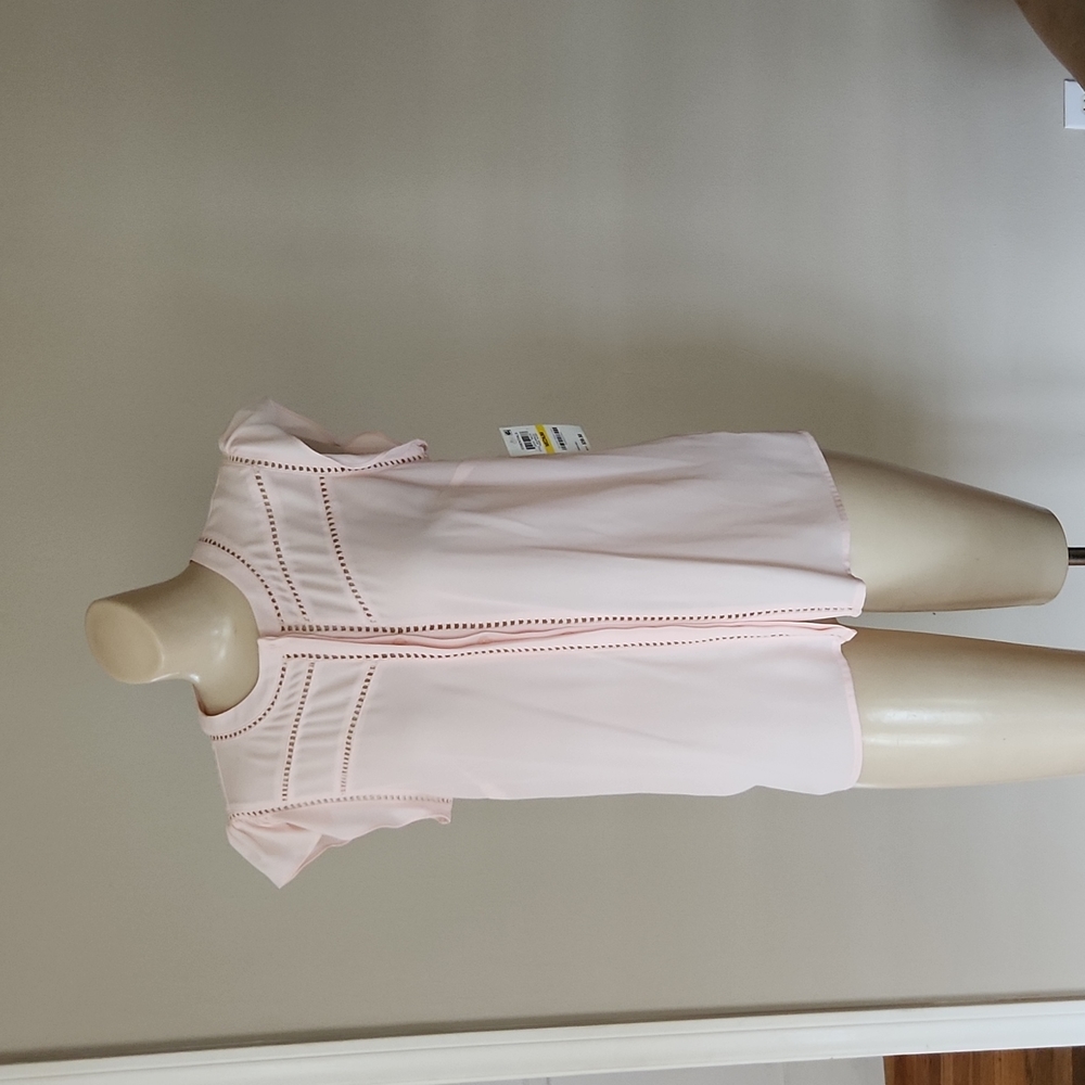 Maison Jules NWT size medium pink blouse